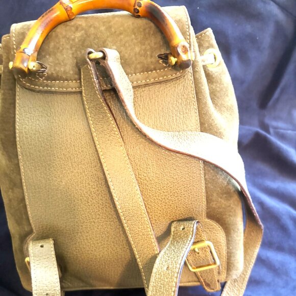 Gucci NWOT in olive Suede with authentic Bamboo Handgrips and Latch COA - Picture 12 of 13